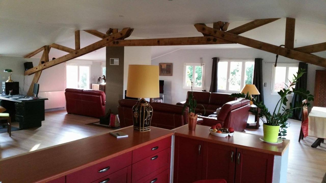 Chambre D'Hote De L'Elevage Du Lattay Les Hauts-d'Anjou Luaran gambar