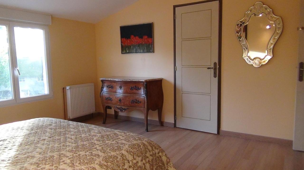 Chambre D'Hote De L'Elevage Du Lattay Les Hauts-d'Anjou Luaran gambar